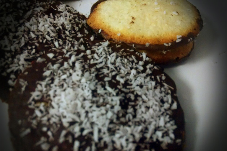 Receta de Galletas de Coco y Chocolate